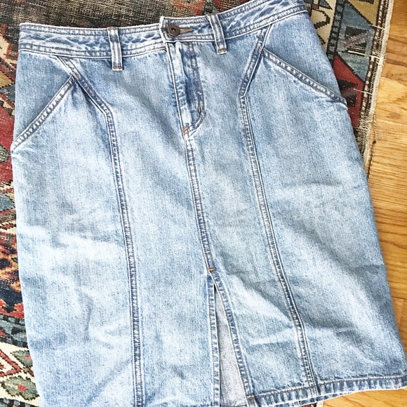 J. Crew Dresses & Skirts - J.crew denin skirt women's size 2 blue jean
